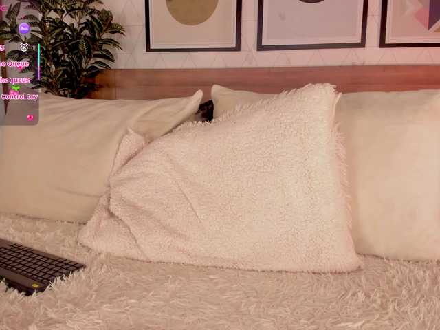 LunaRuso's BongaCams show and profile