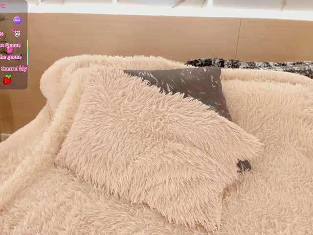 LunaRuso's BongaCams show and profile