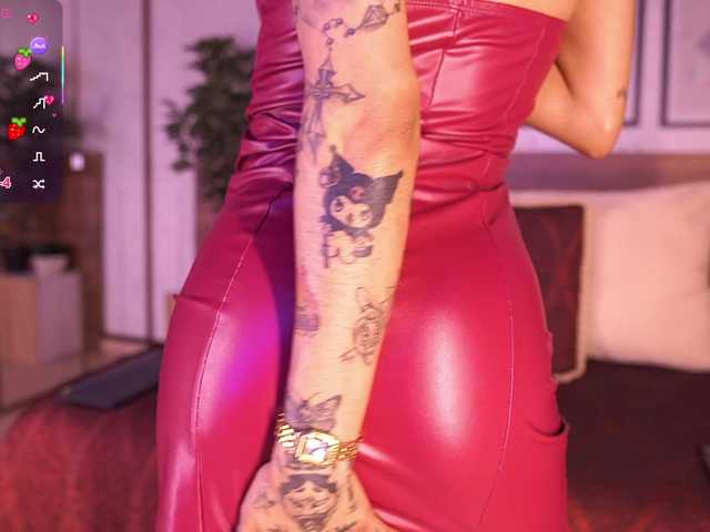 LunaRuso's BongaCams show and profile