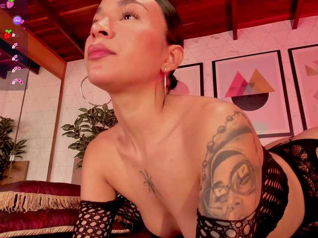 LunaRuso's BongaCams show and profile