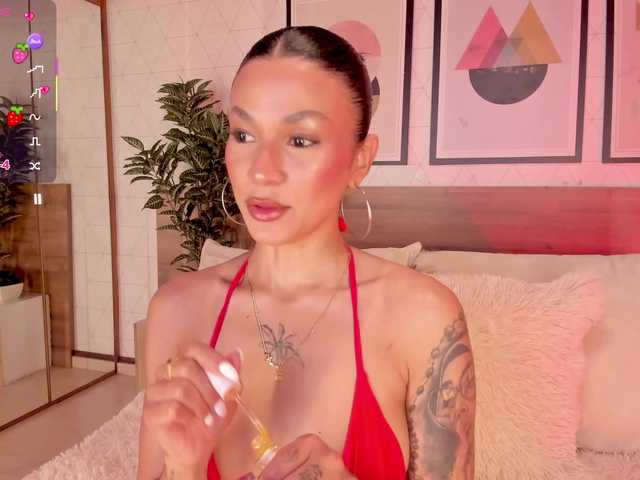 LunaRuso's BongaCams show and profile