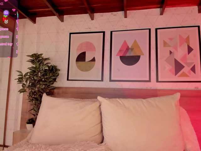 LunaRuso's BongaCams show and profile