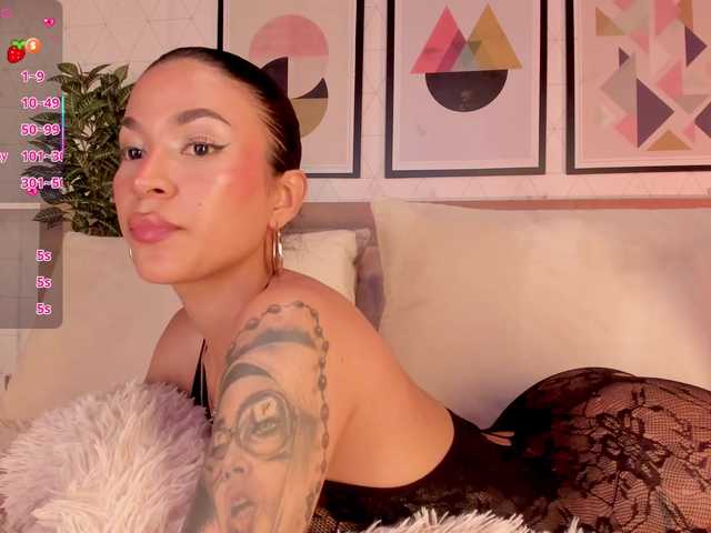 LunaRuso's BongaCams show and profile