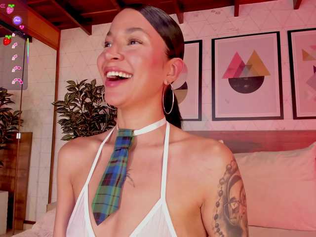 LunaRuso's BongaCams show and profile