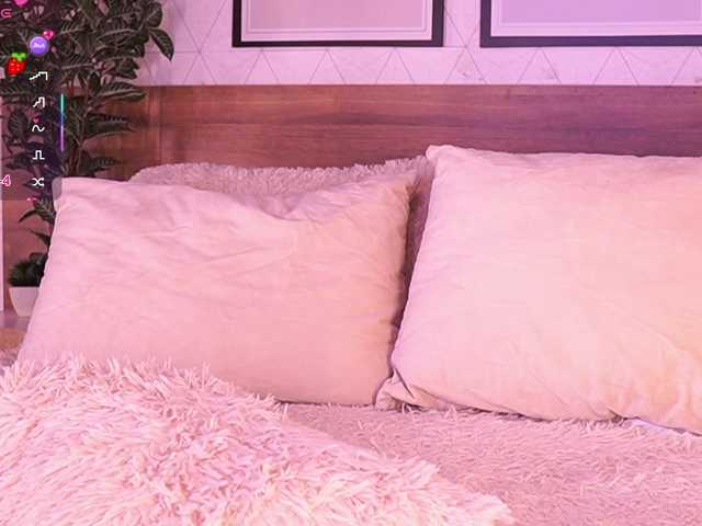 LunaRuso's BongaCams show and profile