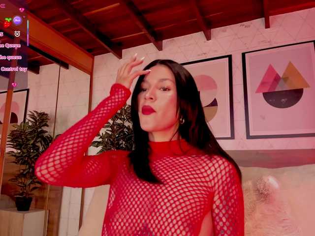 LunaRuso's BongaCams show and profile