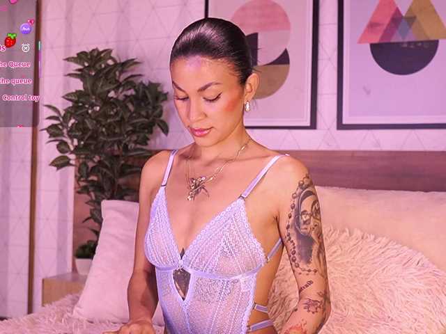 LunaRuso's BongaCams show and profile