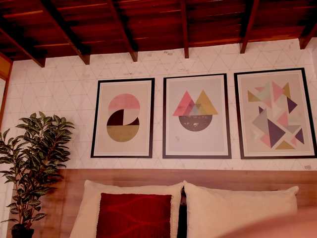 LunaRuso's BongaCams show and profile