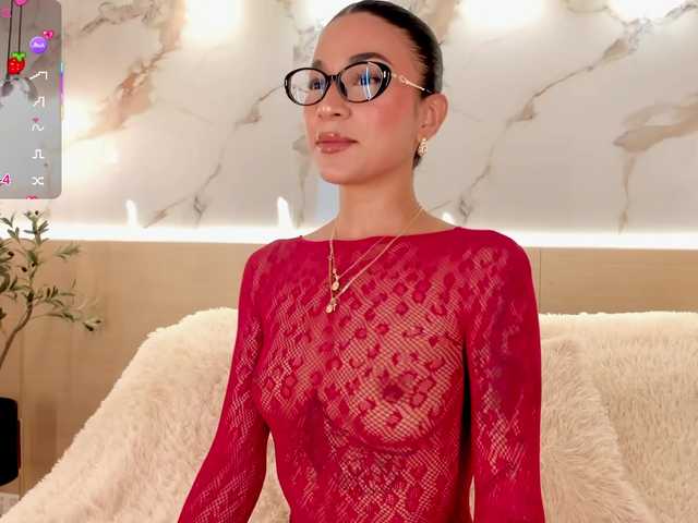 LunaRuso's BongaCams show and profile