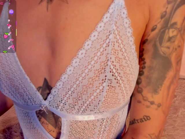 LunaRuso's BongaCams show and profile