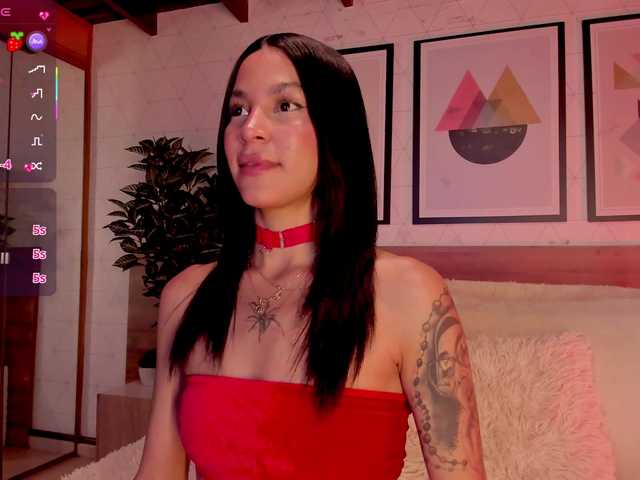 LunaRuso's BongaCams show and profile