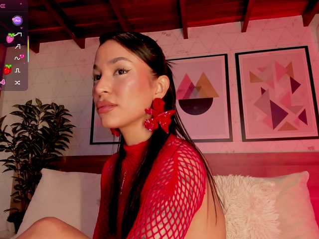 LunaRuso's BongaCams show and profile