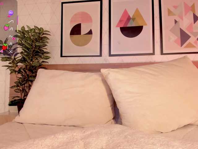 LunaRuso's BongaCams show and profile