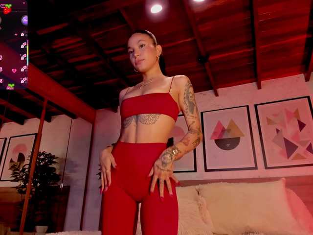 LunaRuso's BongaCams show and profile