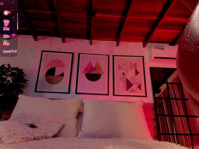 LunaRuso's BongaCams show and profile