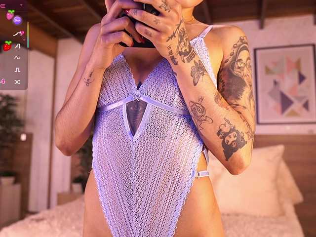 LunaRuso's BongaCams show and profile