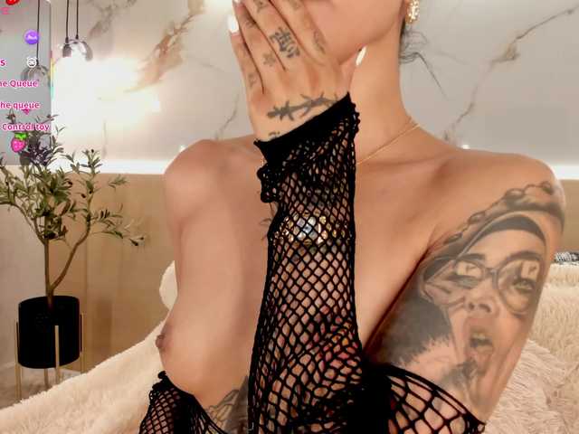 LunaRuso's BongaCams show and profile