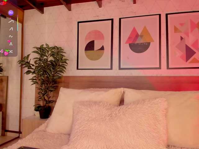 LunaRuso's BongaCams show and profile