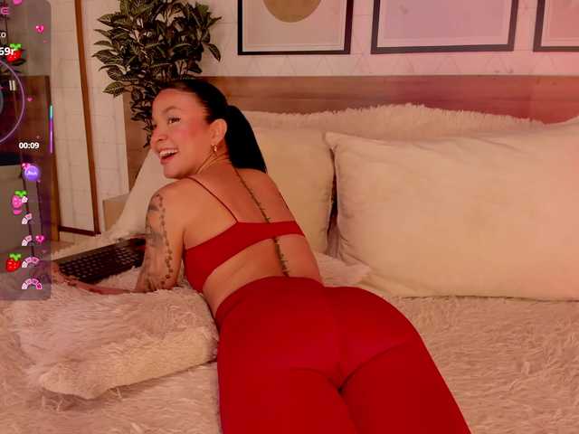 LunaRuso's BongaCams show and profile