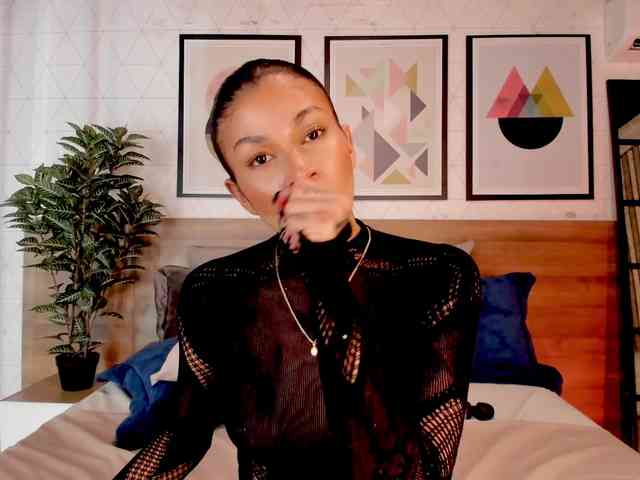 LunaRuso webcam