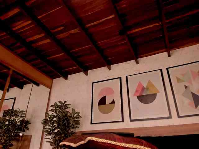 LunaRuso webcam