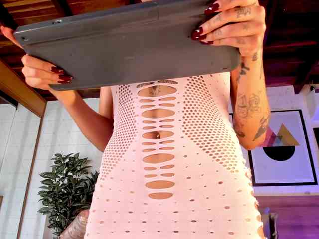 LunaRuso webcam