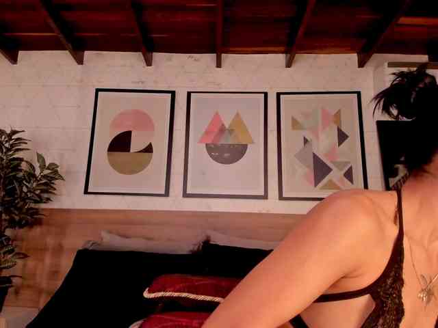 LunaRuso webcam
