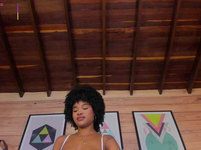 AriaFoster's BongaCams show and profile