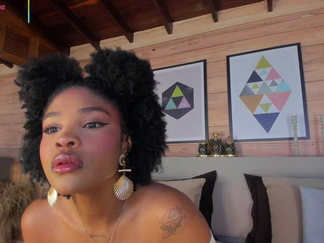 AriaFoster's BongaCams show and profile