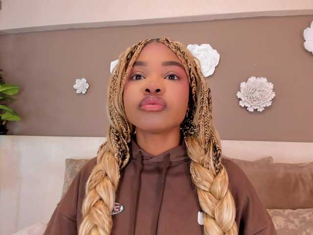 AriaFoster's BongaCams show and profile