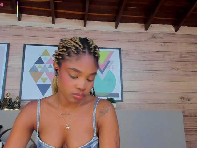 AriaFoster's BongaCams show and profile