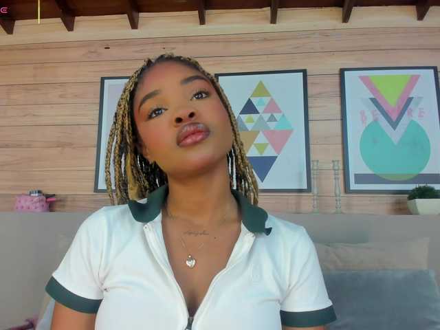 AriaFoster's BongaCams show and profile