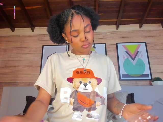 AriaFoster's BongaCams show and profile