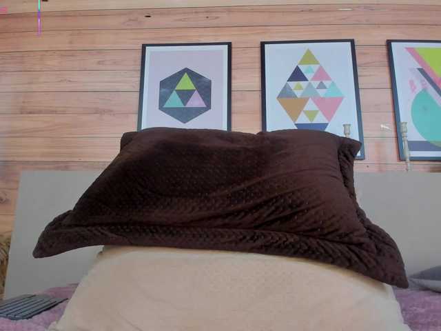 AriaFoster's BongaCams show and profile