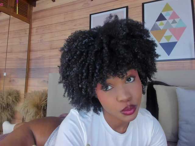 AriaFoster's BongaCams show and profile