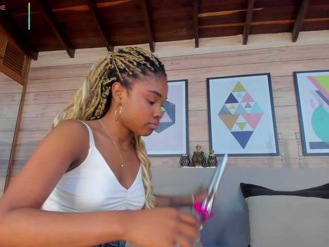 AriaFoster's BongaCams show and profile