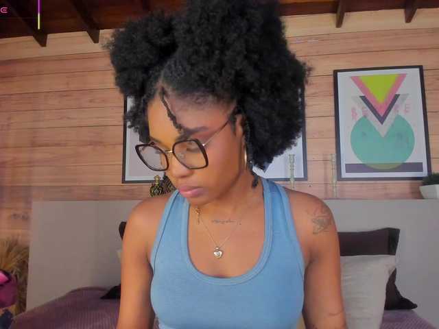 AriaFoster's BongaCams show and profile