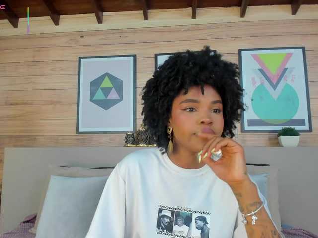 AriaFoster's BongaCams show and profile