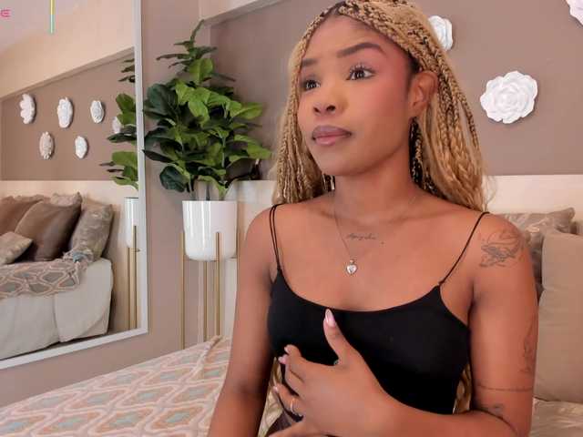 AriaFoster's BongaCams show and profile