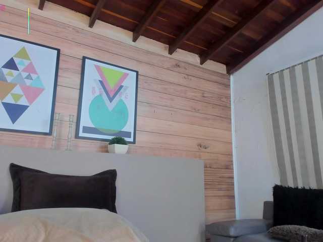 AriaFoster's BongaCams show and profile