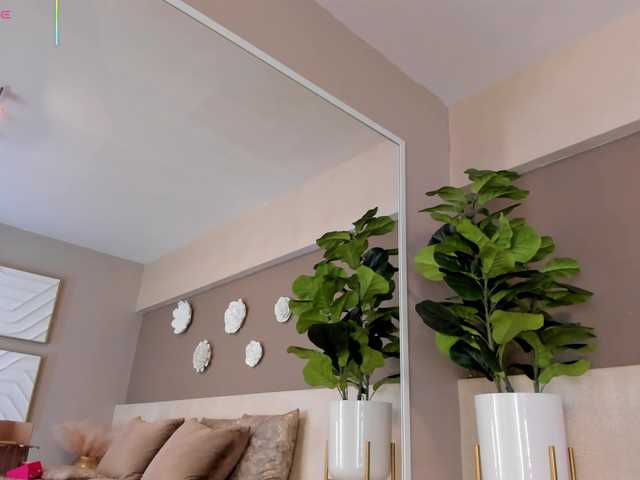 AriaFoster's BongaCams show and profile