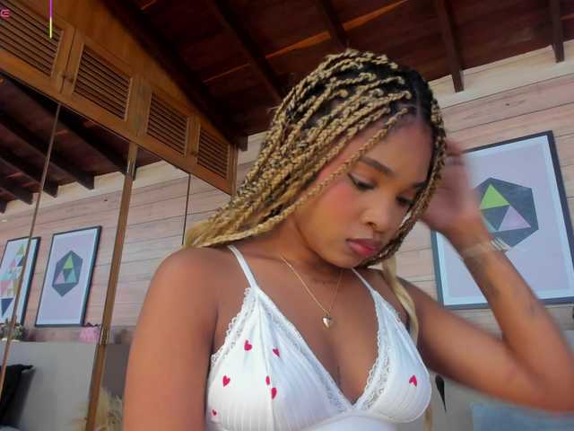 AriaFoster's BongaCams show and profile