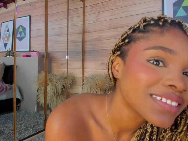 AriaFoster's BongaCams show and profile