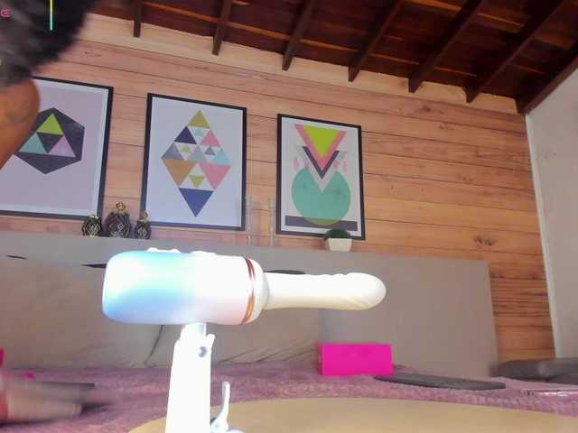 AriaFoster's BongaCams show and profile