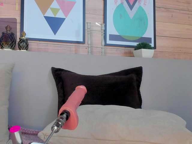 AriaFoster's BongaCams show and profile