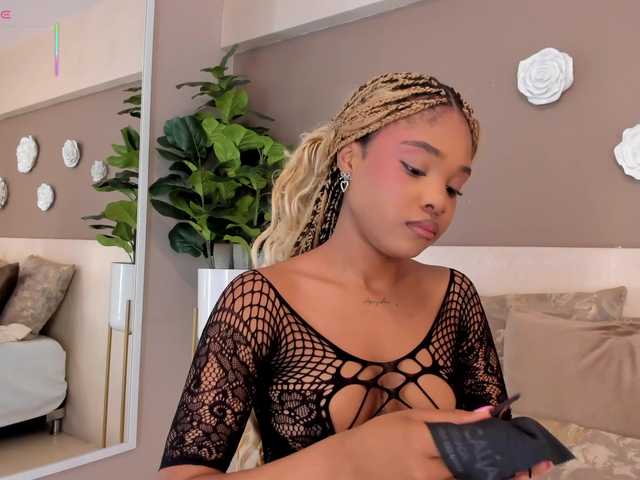 AriaFoster's BongaCams show and profile