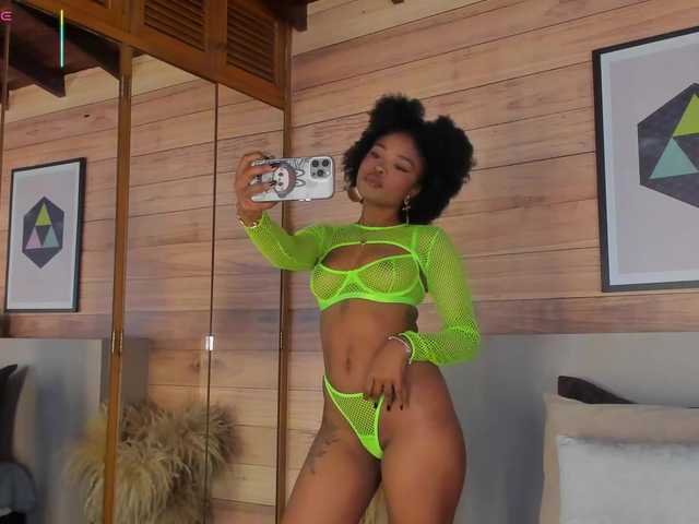 AriaFoster's BongaCams show and profile