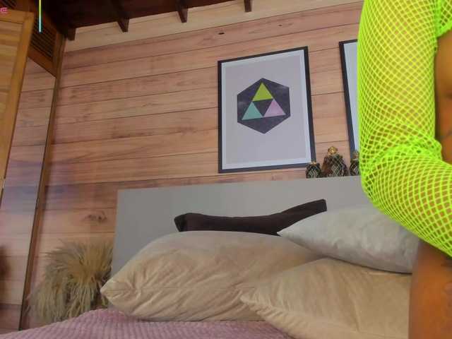 AriaFoster's BongaCams show and profile