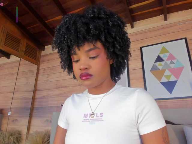 AriaFoster's BongaCams show and profile