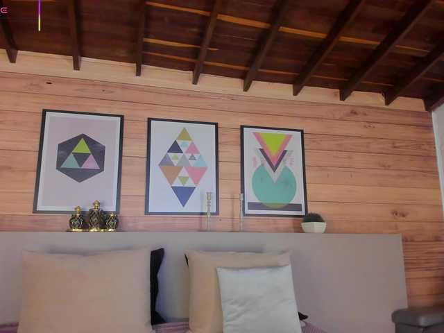 AriaFoster's BongaCams show and profile